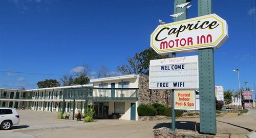 בראנסון Caprice Motor Inn מראה חיצוני תמונה
